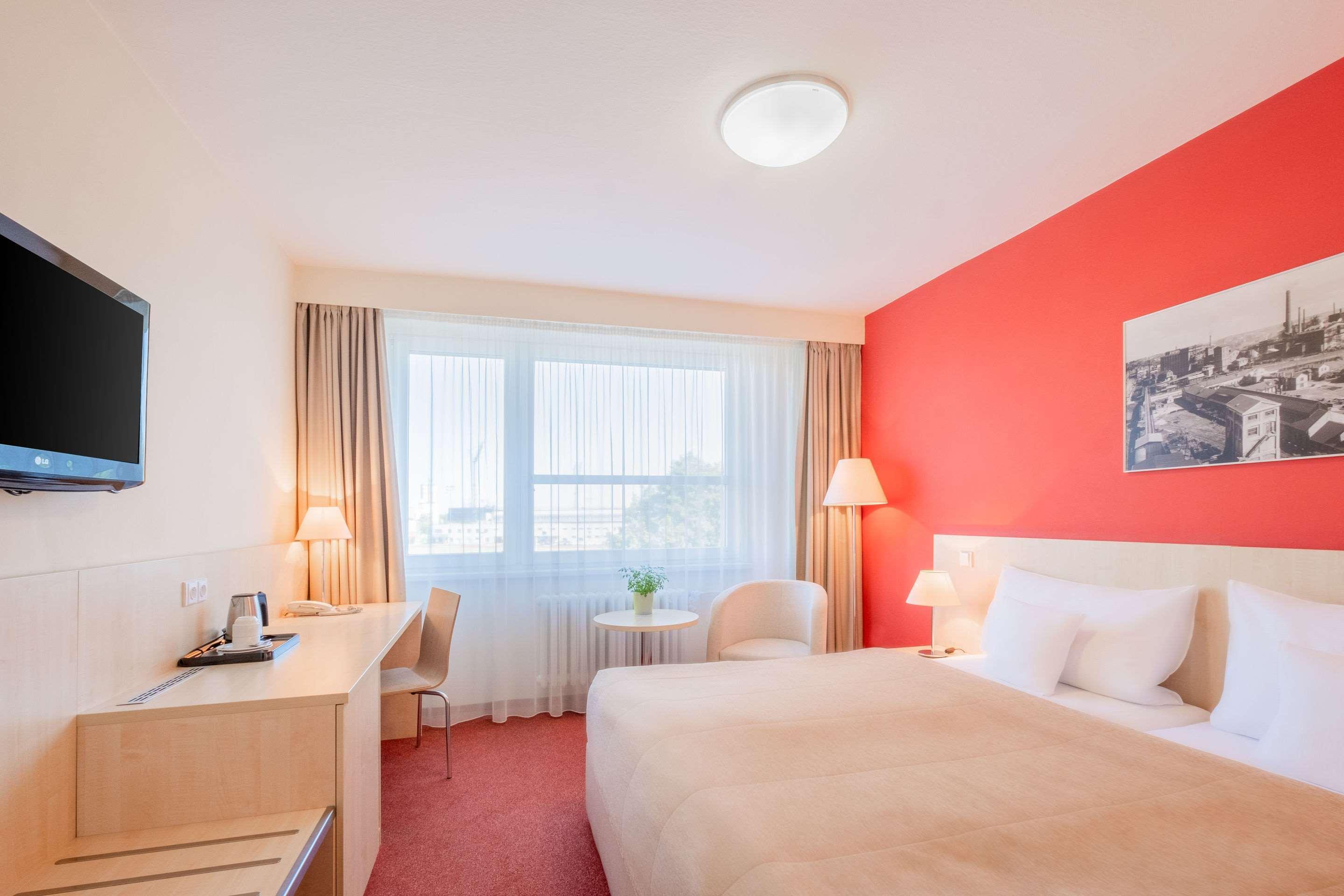 แคลเรียน คองเกรส โฮเต็ล ออสตราวา ออสตราวา Hotel ภายนอก รูปภาพ